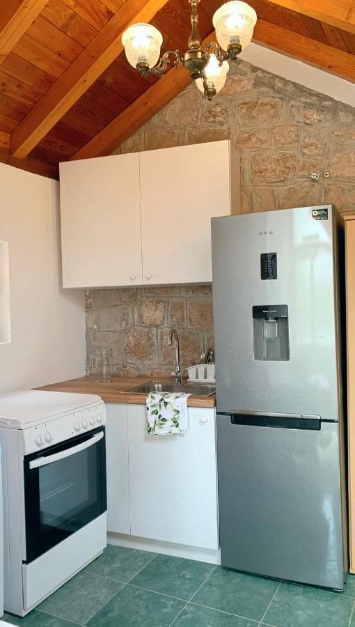 Laura Studio Apartman Млини Экстерьер фото